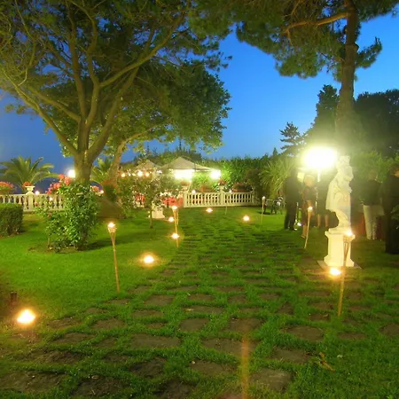 Lido - And Palace 4*