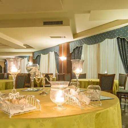 Hotel Lido - And Palace